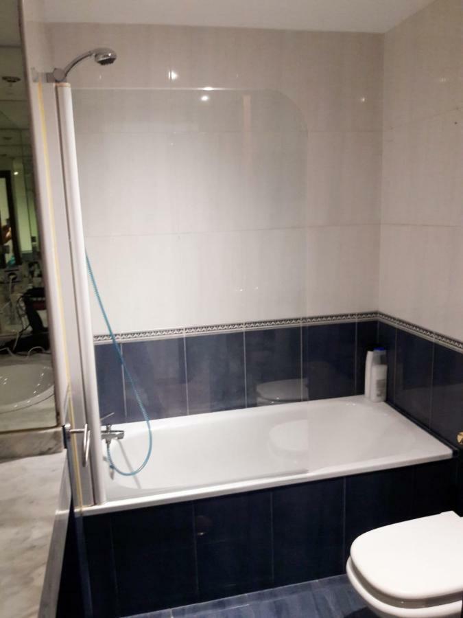 Bel Appartement Au Centre Ville Et De La Plage Ceuta Buitenkant foto